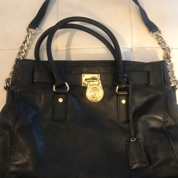 Michael Kors Hamilton Lock & Key Bag - Picture 3 of 15